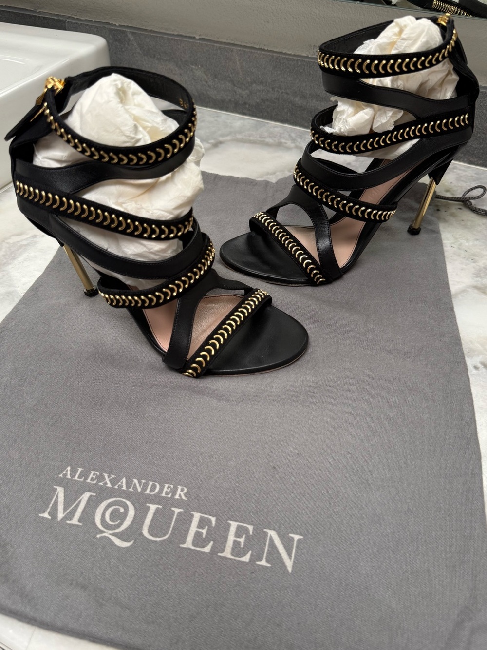 Alexander McQueen • Strappy Black Leather Gold Chain Heel Sandals • EU36/US6